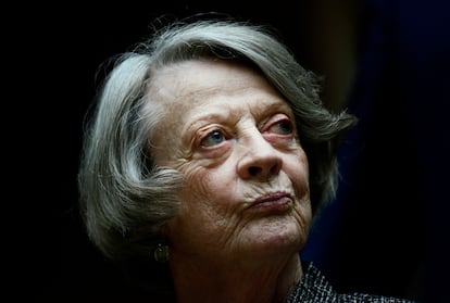 Maggie Smith posa en un hotel del centro de Londres en agosto de 2015.

