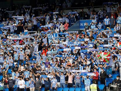 Público durante el partido de Liga jugado en San Sebastián el día 19, con una limitación de aforo del 60%.