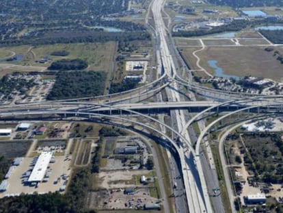 Imagen panorámica de la autopista SH-288, en el entorno de Houston (Texas, EE UU).