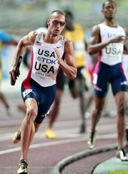 Jeremy Wariner, con el testigo en los 4x400 metros.