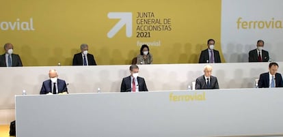 Parte del consejo de Ferrovial durante la junta de accionistas.