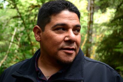 Tim Hayden es responsable de la división de recursos naturales de los yurok. Desde 2013 han comprado más de 20.000 hectáreas de bosque con la intención de asegurar su protección.