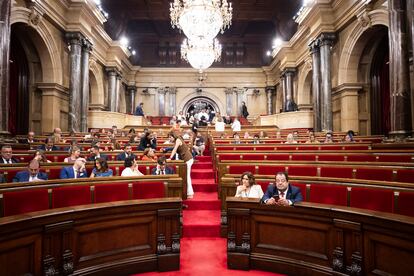 Pleno de investidura del socialista Salvador Illa, este jueves en Barcelona.