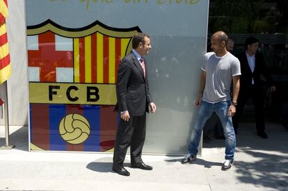 14/07/10 Pep Guardiola renueva un año más como entrenador del Barcelona.