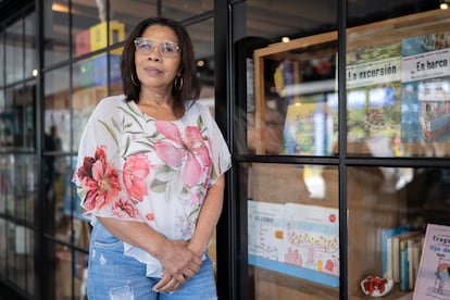 Elda Mosquera, en una librería en Envigado.