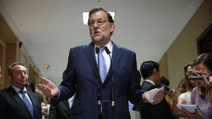 Rajoy, en los pasillos del Congreso.