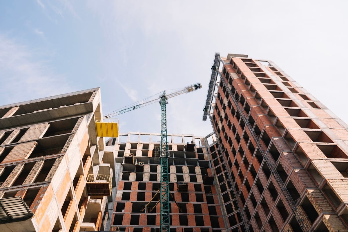 ¿Qué impuestos debo pagar si compro una casa nueva?, ¿y si es de segunda mano?