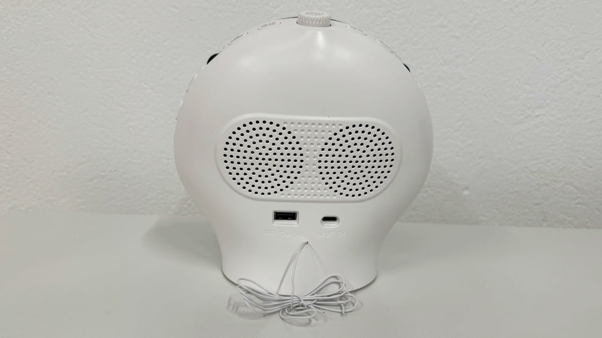 Parte trasera del despertador de amanecer con Bluetooth de Amazon.