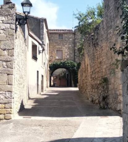 Un carrer del municipi del Belltall, a Tarragona.