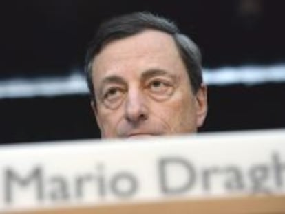 El presidente del Banco Central Europeo (BCE), Mario Draghi durante una rueda de prensa celebrada en Fr&aacute;ncfort, Alemania hoy 04 de abril de 2013.