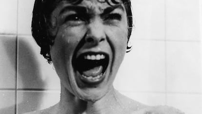 Janet Leigh, en la secuencia de su muerte en la ducha en 'Psicosis'.