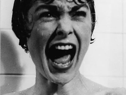 Janet Leigh, en la secuencia de su muerte en la ducha en 'Psicosis'.