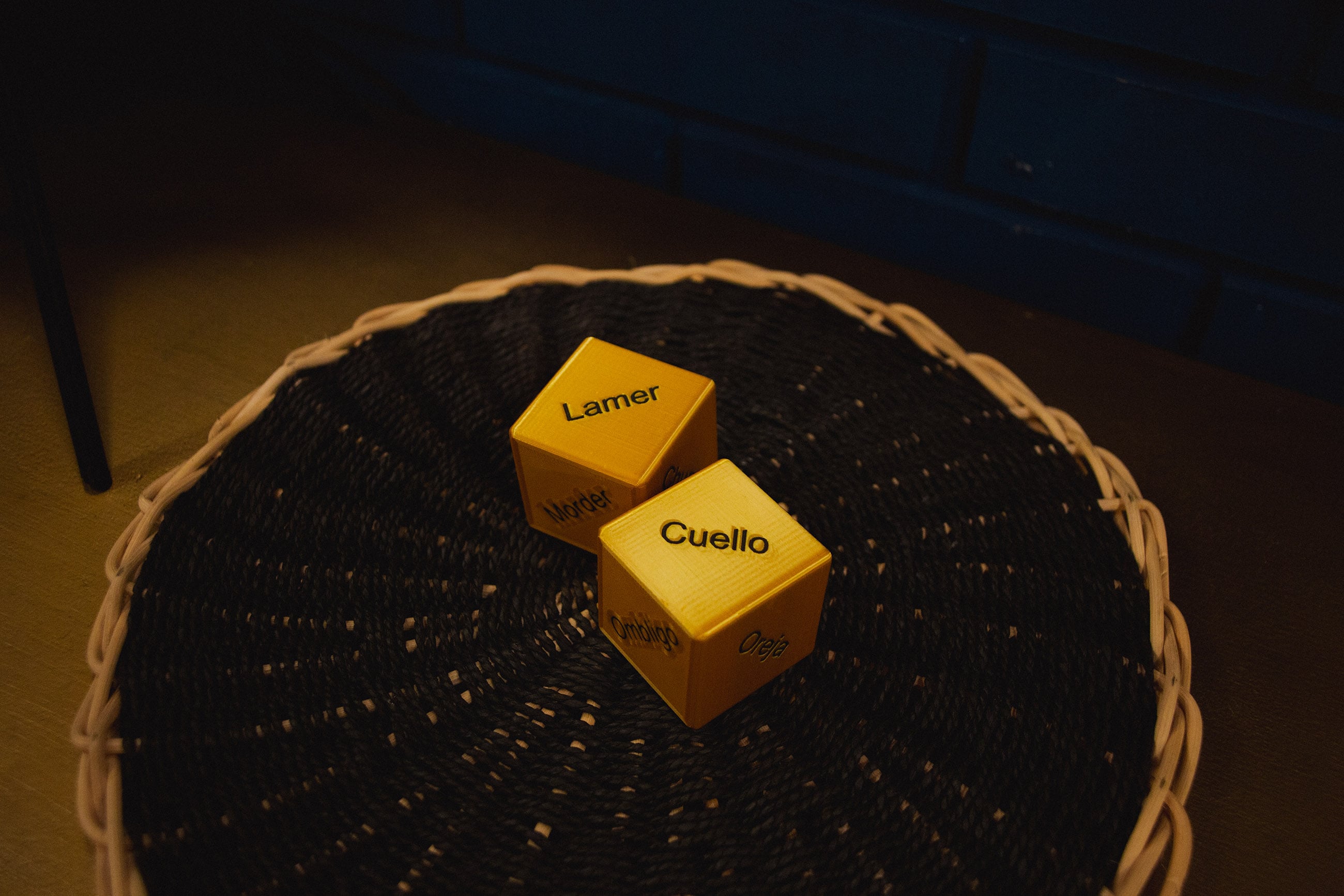 Detalles de producción en el set de First Dates.