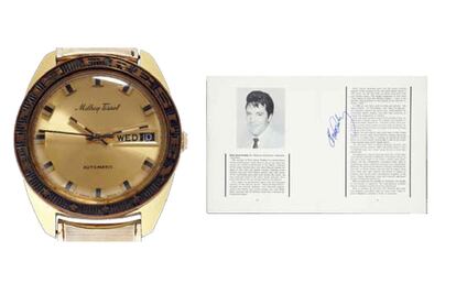 Este reloj le fue entregado a Elvis cuando fue elegido como uno de los diez jóvenes (menores de 35 años) más sobresalientes en Estados Unidos en el año 1970. Su precio ronda los 14 euros, según la casa de subastas