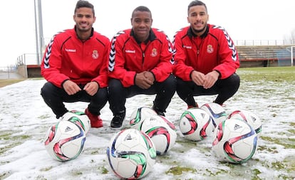 Tameen, Madibo y Sultan, jugadores de la Cultural Leonesa y de la selección sub-23 de Qatar.