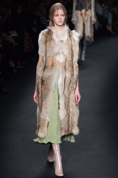 desfile valentino otoño invierno 2015 2016 paris fashion week