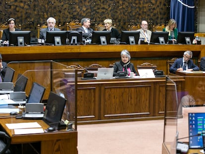 Jeannette Jara en el Senado, en octubre de 2023 en Santiago (Chile).