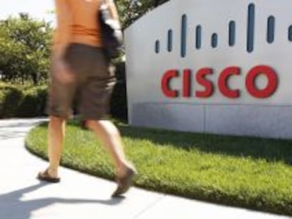 Cisco obtuvo un beneficio de 10.000 millones de d&oacute;lares (un 24,2 % m&aacute;s) durante su a&ntilde;o fiscal 2013, que concluy&oacute; el 27 de julio. 