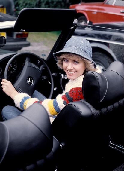 La actriz, nacida en Reino Unido en el 26 de septiembre de 1948, padecía de cáncer de mama. En la imagen, maneja un auto en Londres, alrededor del año 1975.