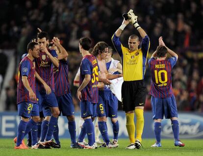 Los jugadores del Barcça celebran su pase a semifinales de la Champions League