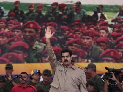 Maduro, apoiando às forças armadas venezuelanas, neste sábado