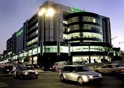 Edificio en el centro de Lisboa en el que El Corte Inglés inauguró ayer su primer centro comercial en Portugal.