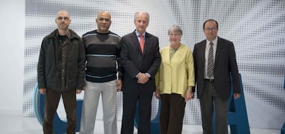 Atutxa junto a otros ponentes de las jornadas de la Fundación Sabino Arana.