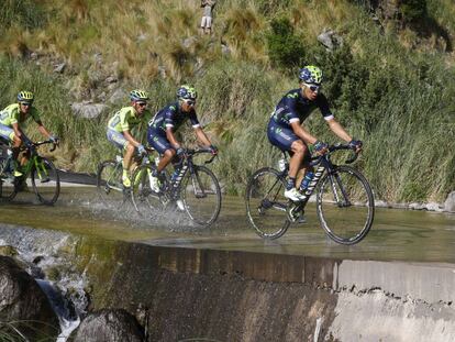 Dayer y Nairo Quintana, durante la etapa del sábado del Tour de San Luis.