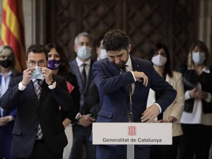 El vicepresidente del Gobierno catalán, Jordi Puigneró, a punto de comenzar su intervención en el Palau de la Generalitat, el pasado martes.