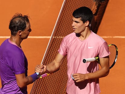 Nadal y Alcaraz, en el Madrid Open del año 2021, su primer enfrentamiento. Ganó el primero.