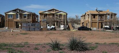 Casas nuevas en construcción en Gilbert, en el estado de Arizona (EE UU).