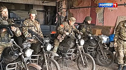 Uno de los batallones rusos de motoristas, el 123 motorizado de Zarya, en un reportaje de la televisión rusa VK.