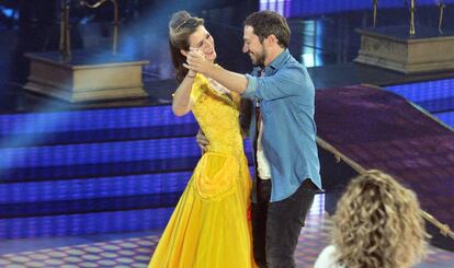Amelia Bono y su marido, Manuel Martos, en su inesperada actuación juntos en el programa 'Bailando con las estrellas'.