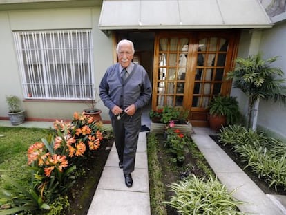 Dario Rivas Cando, de 93 a&ntilde;os, en su casa de Buenos Aires.