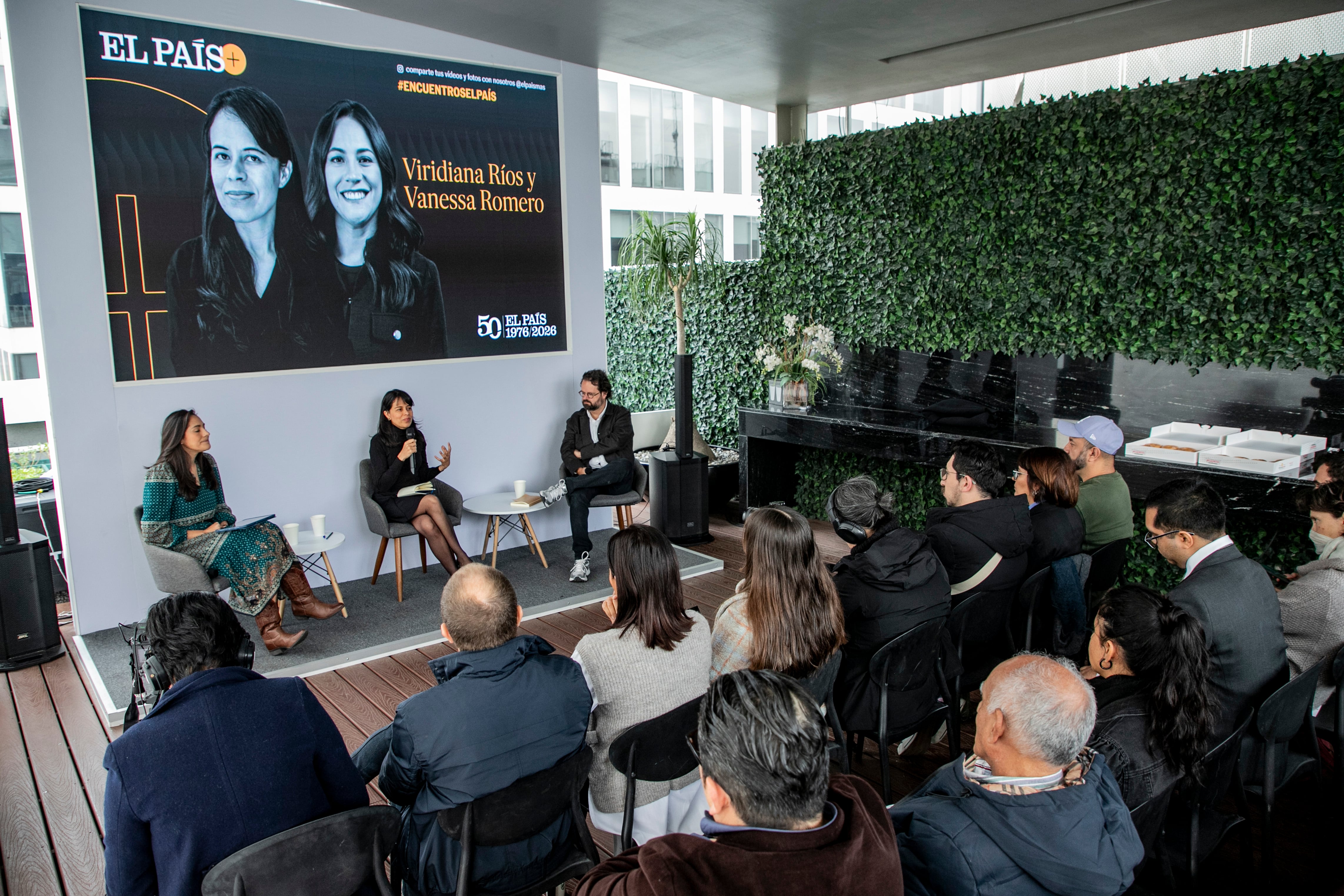 Vanessa Romero, Viridiana Ríos, y Javier Lafuente en Ciudad de México, el 21 de enero.