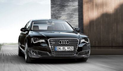 Un Audi A8.