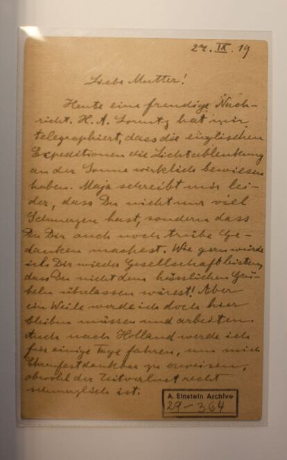 El archivo contiene decenas de cartas de Einstein, entre ellas las que envió a sus amantes.