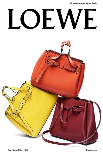 Bodegón del nuevo lanzamiento de Loewe, el bolso mini lazo.