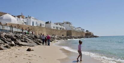 Playa y medina de Hammamet.