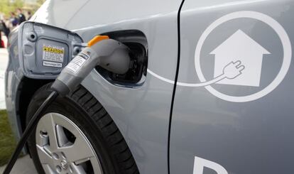 Recarga de un vehículo eléctrcio