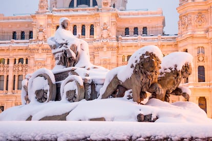 La fuente de Cibeles de Madrid durante la gran nevada provocada por la borrasca ‘Filomena’.