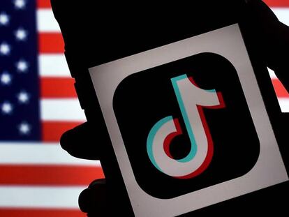 US Congress has banned TikTok from devices issued by the lower house.