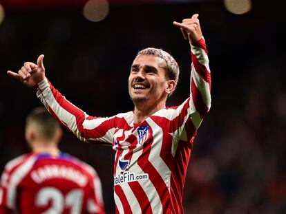 El atlético Antoine Griezmann celebra un tanto en el Cívitas Metropolitano.