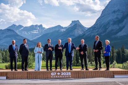 La foto de familia de los líderes participantes en la cumbre del G-7 en Kananaskis (Canadá).