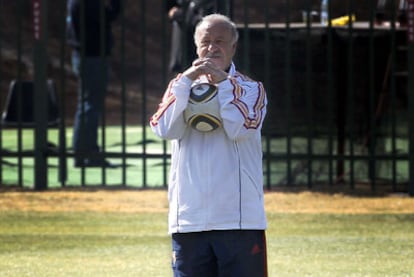 Vicente del Bosque, durante un entrenamiento de la selección española.