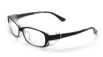 gafas especiales para que el polen no entre en los ojos durante la primavera