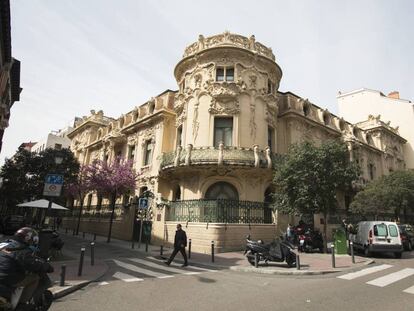 Fachada del palacio de Longoria, sede de la SGAE.