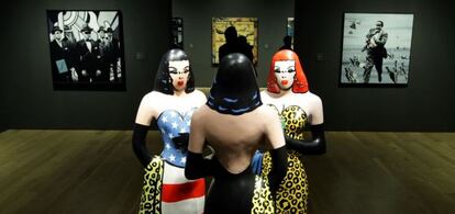 Una de las salas de la exposición dedicada al Equipo Crónica en el Museo de Bellas Artes de Bilbao.