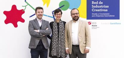 El director del IED Espa&ntilde;a, Riccardo Marzullo, la subdirectora de la fundaci&oacute;n Santillana, Giselle Etcheverry Walker, y el director de &#039;Red de industrias creativas&#039;, Juan Pastor Bustamante. 