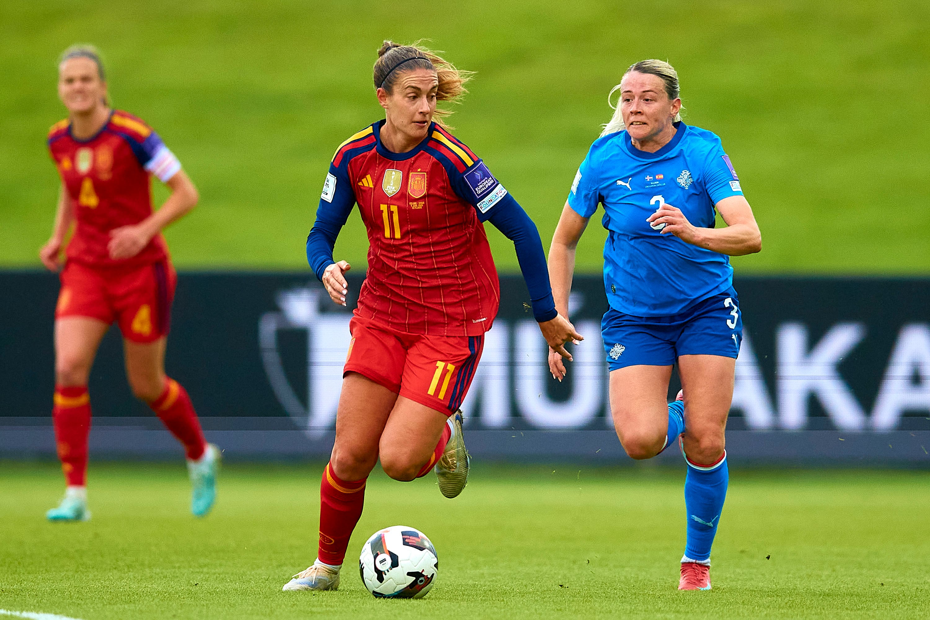España golea a Islandia y defenderá el título mund